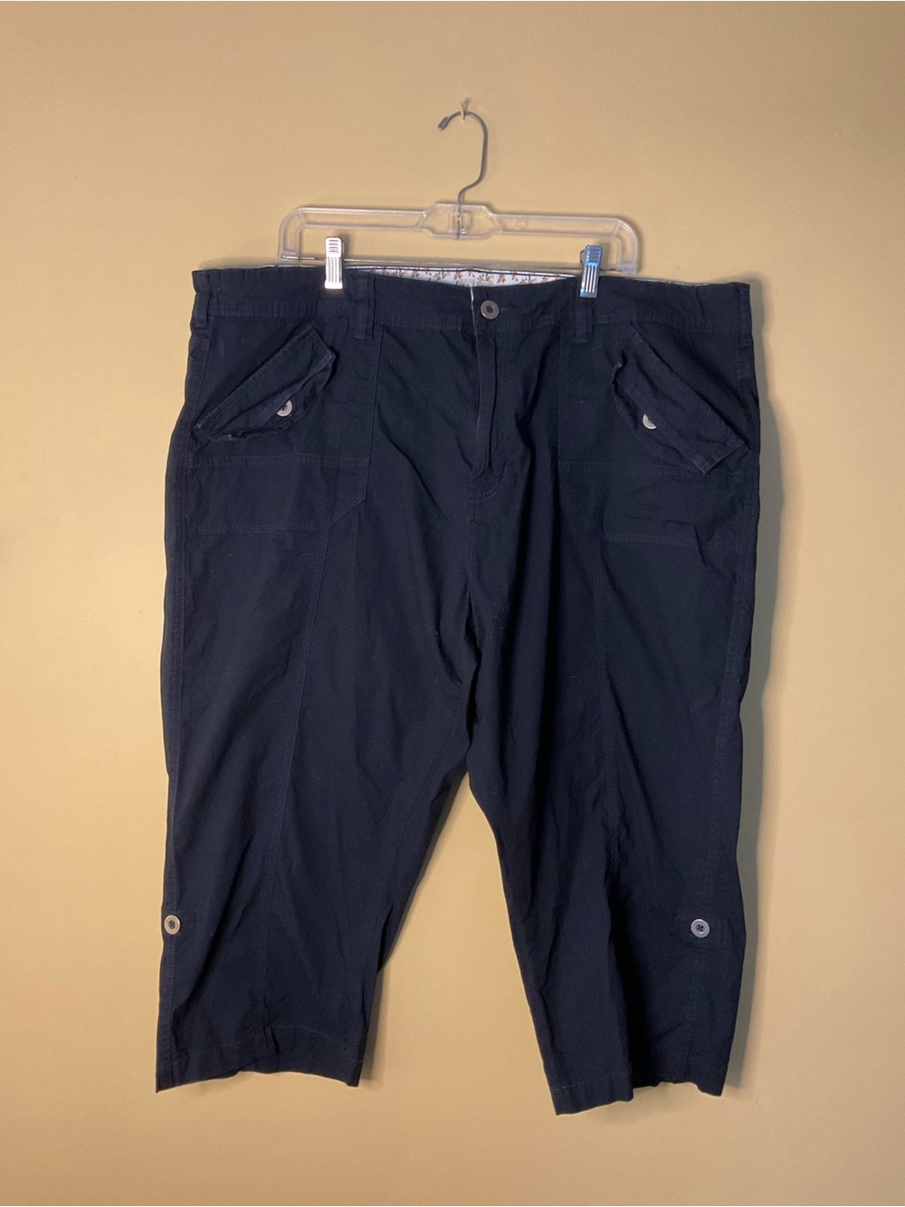 Suko Jeans Women’s Dark Navy Capri Cargo Pants